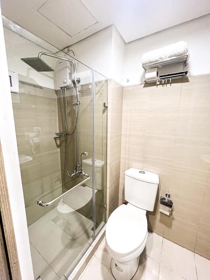 Sabina'S One Bedroom Condo At Shore Tower C Manila Kültér fotó